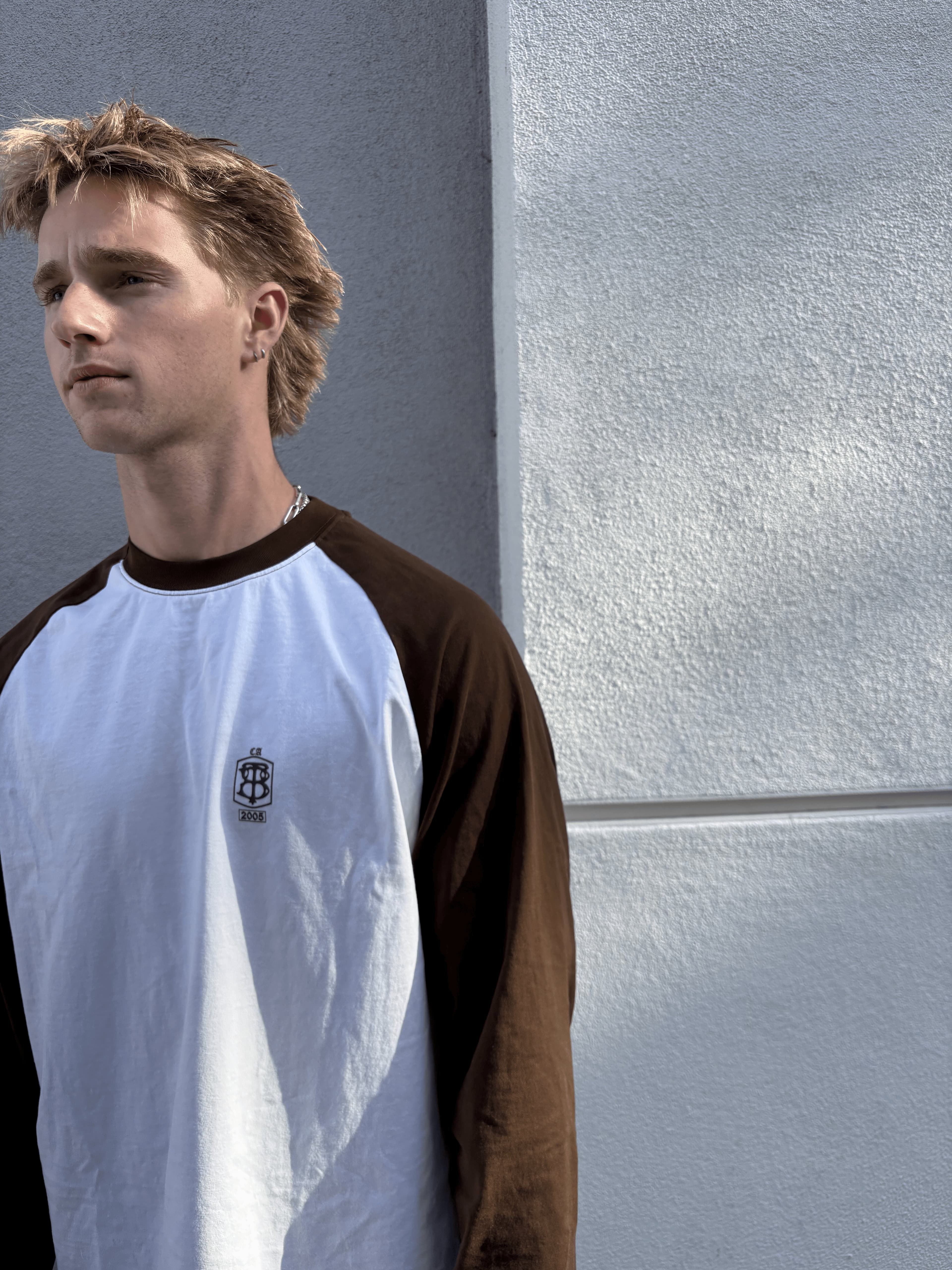 DOMINUS FECIT CREST TEE